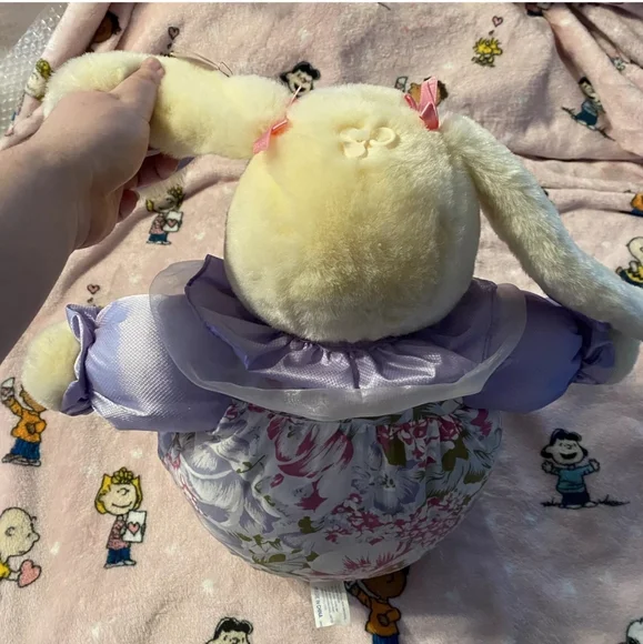 Dan Dee Soft Expressions Vintage Plush Stuffed Animal Bunny Nylon Body NWT - Picture 3 of 6